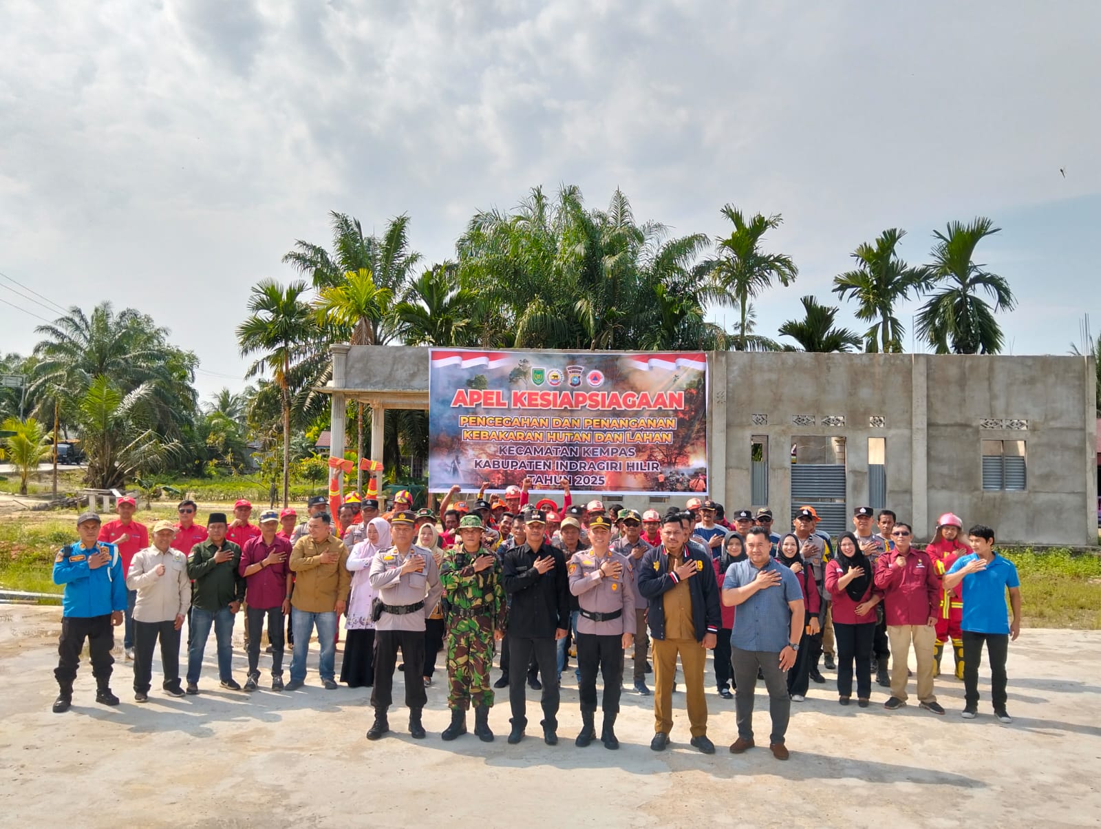 Forkopimcam Kempas Gelar Apel Kesiapsiagaan Karhutla