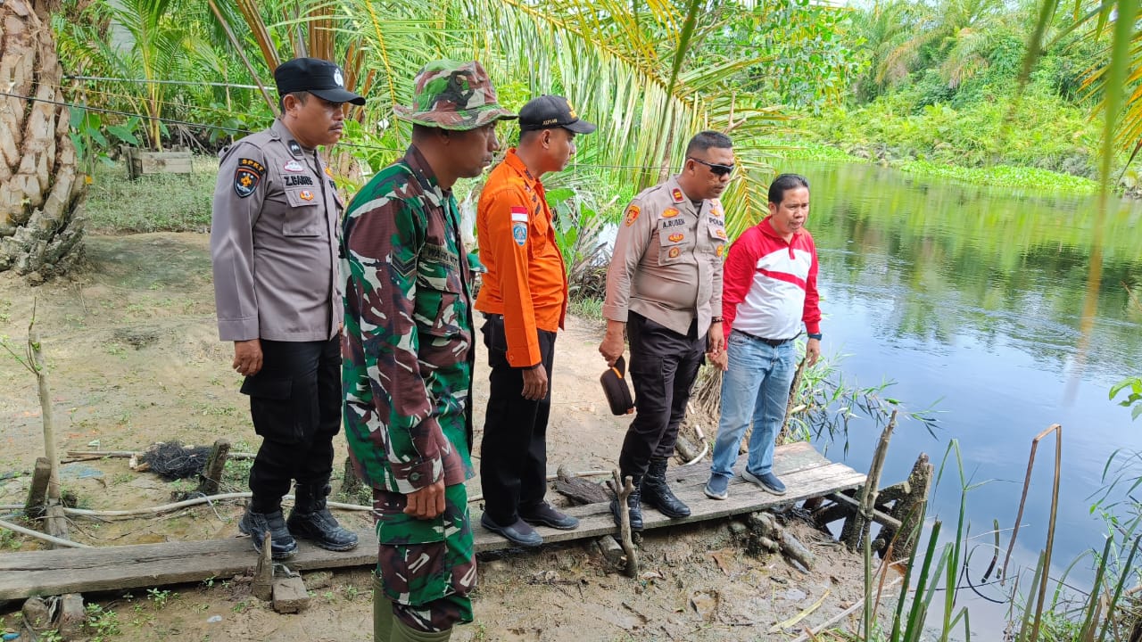 Diduga Diterkam Buaya Saat Mandi, Warga Bangko Kiri Hilang di Pinggir Sungai