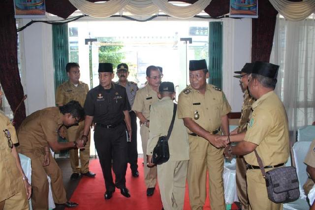 Camat Bangko Minta BPKep Bekerja Penuh Tanggung Jawab