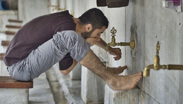 Air Wudu Jangan Diminum, Ini Bahayanya!