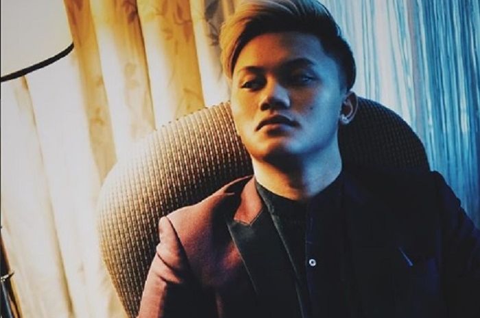 Pajang Foto Lina saat Muda, Rizky: Aa Kangen Mama