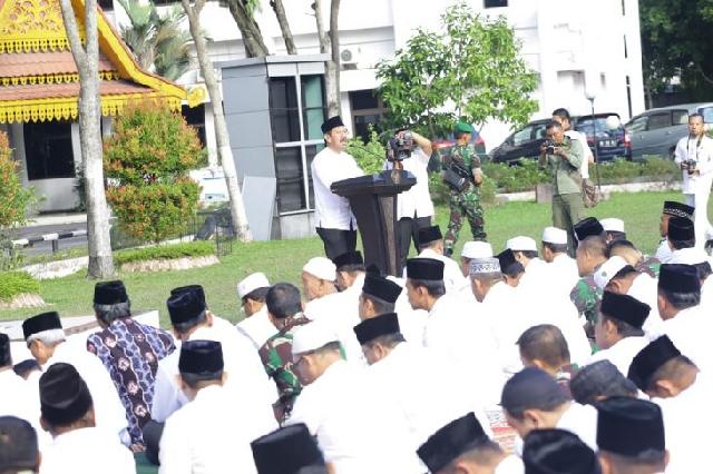 Plt Walikota Pimpin Pekanbaru Berzikir