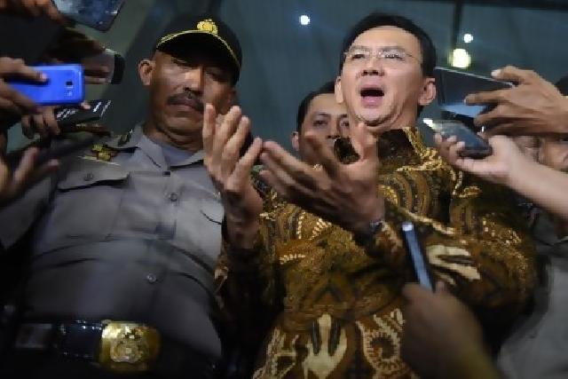 Junimart: TemanAhok tak usah kebakaran jenggot soal duit Rp 30 M
