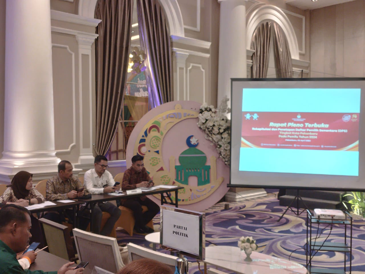 Bawaslu Kota Pekanbaru Soroti sejumlah Temuan Pleno DPHP