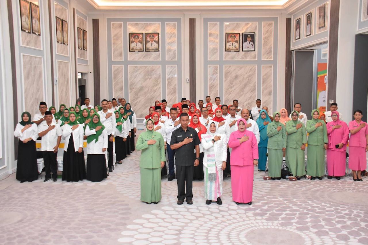 Bupati Kampar Lantik Pengurus Dekranasda dan LK2S, Dorong Ekonomi Kreatif dan Kesejahteraan Sosial