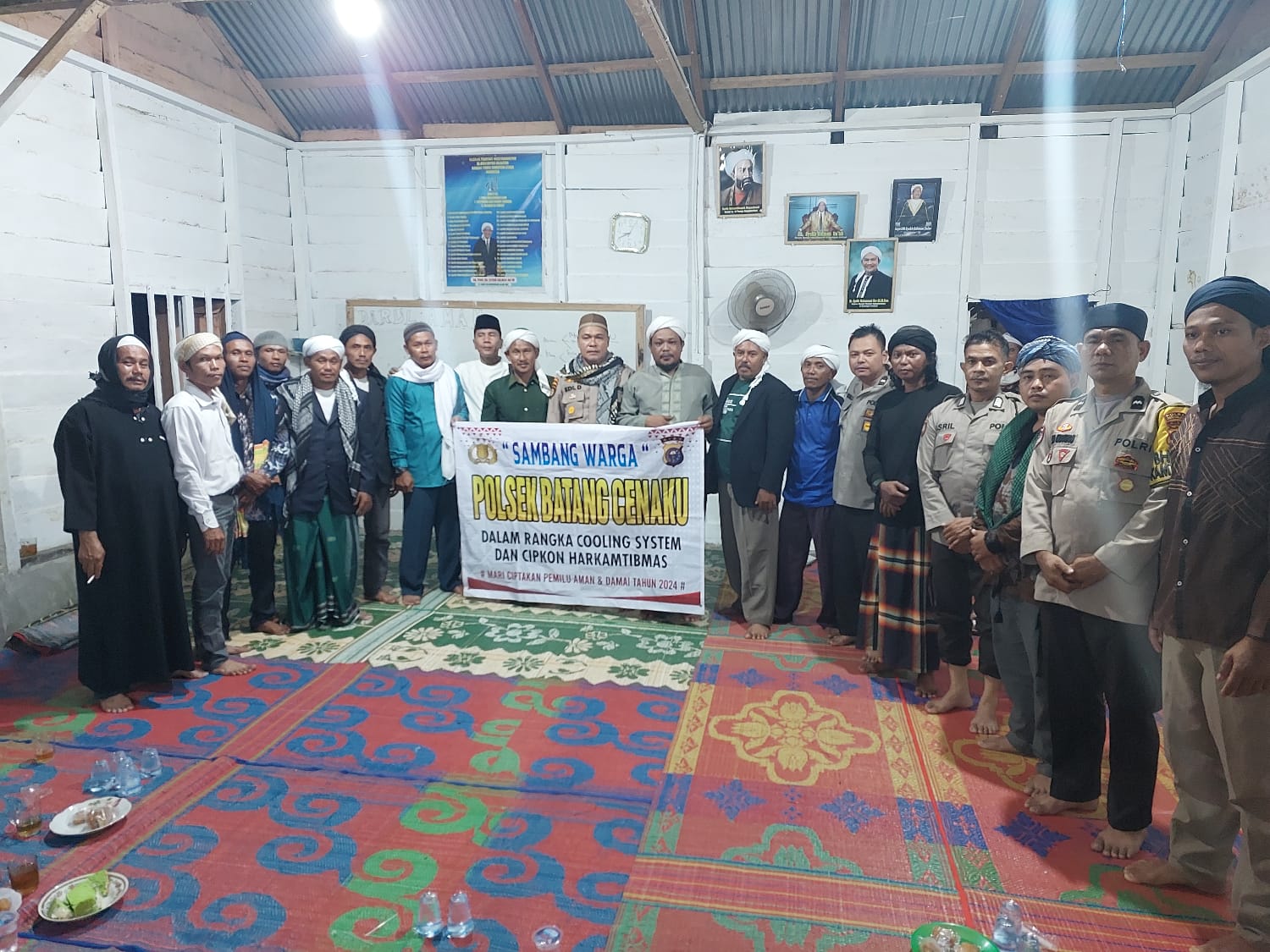 Polsek Batang Cenaku Ajak Tariqat Nagsabandiyah Alkholidiya Sukseskan Pemilu Damai 2024