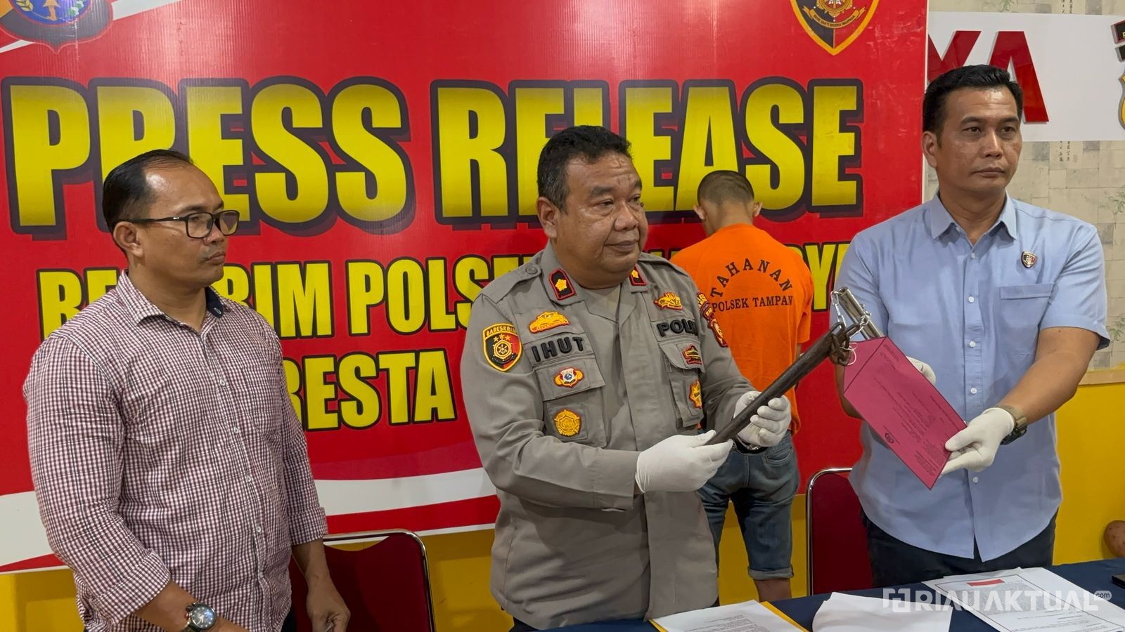 Dua Pemuda Diduga Anggota Geng Motor di Pekanbaru Diamankan Polsek Bina Widya