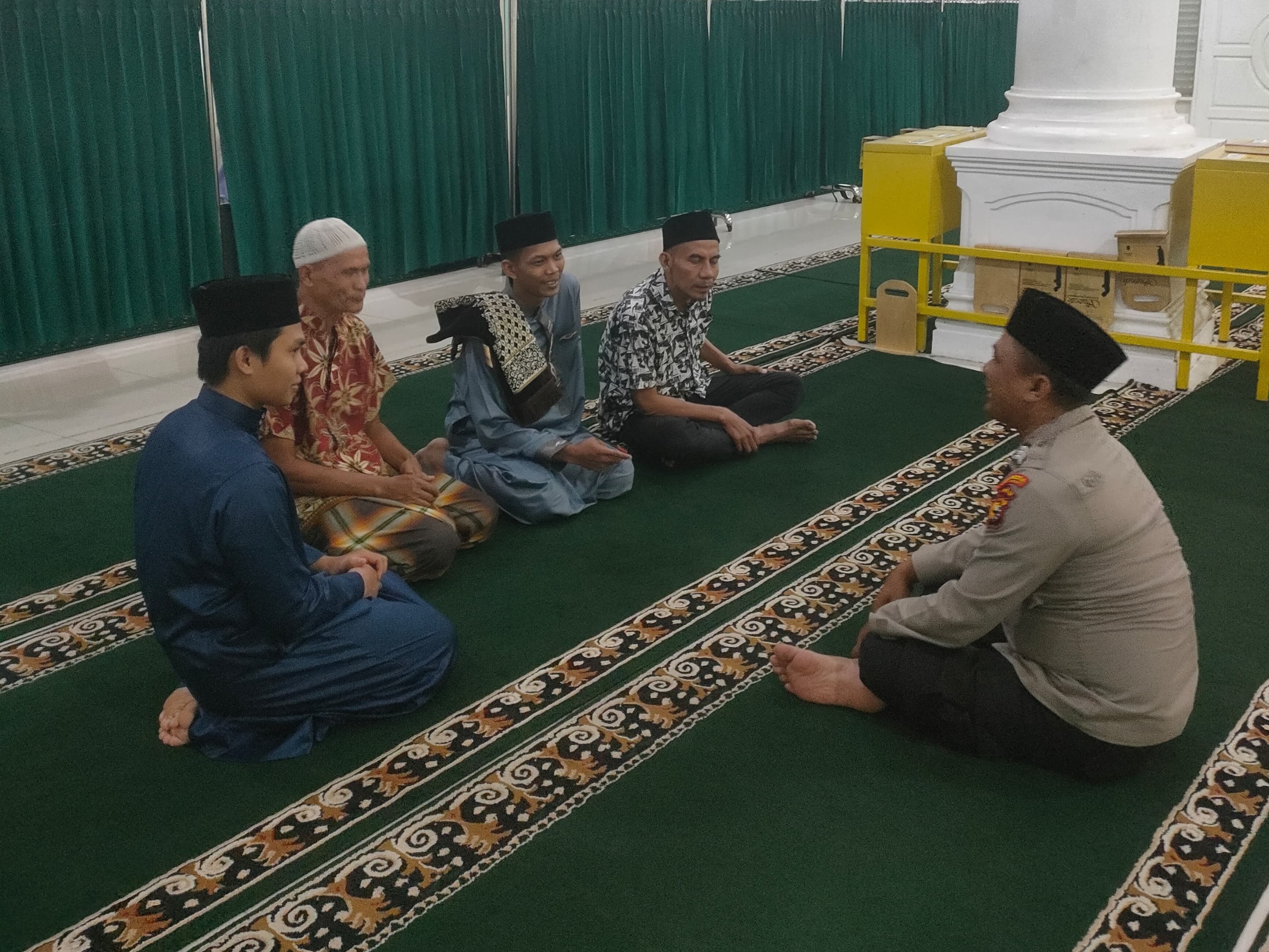 Pemilu Damai 2024, Polsek Rumbai Gelar Sosialisasi di Masjid Al Ikhlas