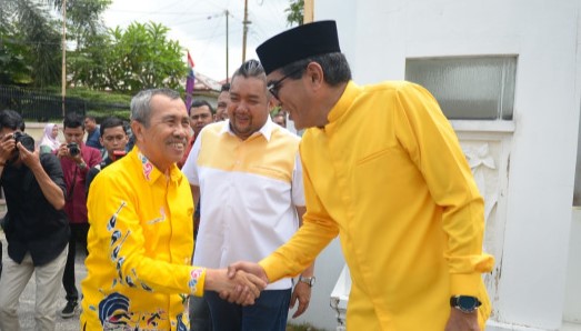 Isu Syamsuar Cawe-cawe Agar Parisman Ihwan Jadi Ketua Golkar Riau, Pengamat: Sah-sah Saja