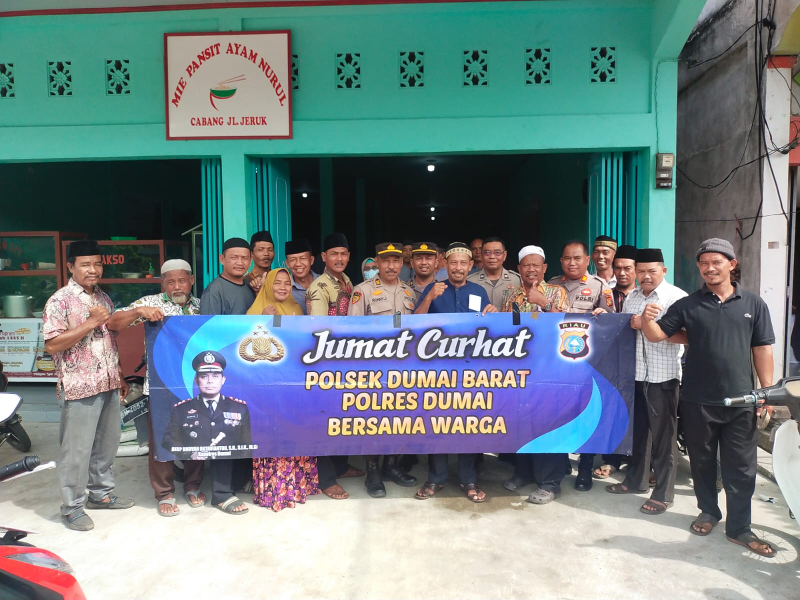 Polsek Dumai Barat Jumat Curhat, Jalin Silaturahmi dengan Masyarakat