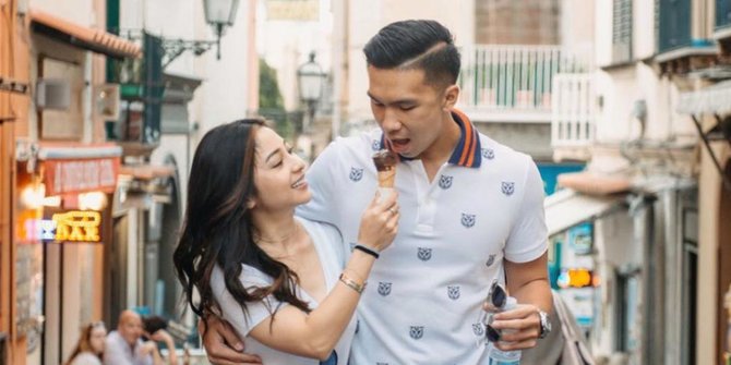Tujuh Potret Romantis Keliling Dunia Nikita Willy & Indra Priawan Cucu Pendiri Blue Bird