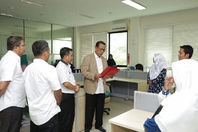 Bupati Kampar Sidak ASN Sekretariat Daerah