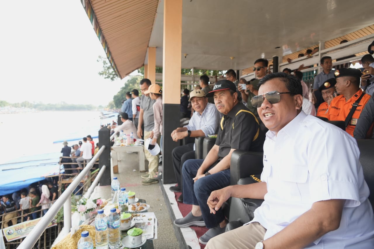 Tutup Acara Pacu Jalur, Gubernur Riau Apresiasi Bupati dan Panitia