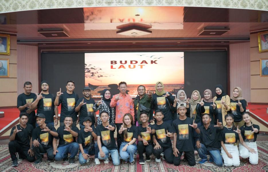 Bupati Rohil Hadiri Nobar Pemutaran Perdana Film 'Budak Laut' Karya Anak Negeri Rokan Hilir