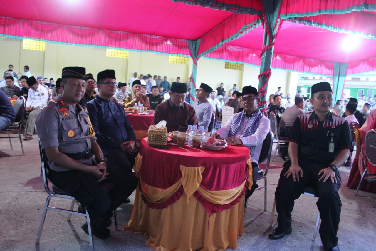 Peduli Terhadap  Anak Yatim, Kapolres Kuansing Jamu Melalui Buka Bersama
