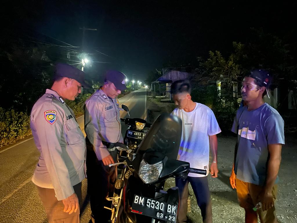 Polsek Kempas Gencar Patroli Malam Jelang Pemilu 2024 untuk Cegah Kriminalitas