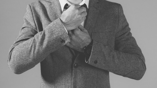 5 Bahaya Mengenakan Pakaian Ketat bagi Pria dan Wanita