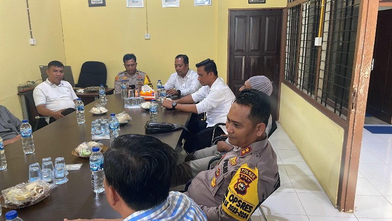 Cooling System Pemilu Damai 2024, Kapolres Kuansing Silahturahmi dengan Insan Pers