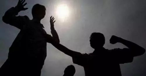 Hina Habib Rizieq, Anggota DPRD Karawang Dikeroyok Massa