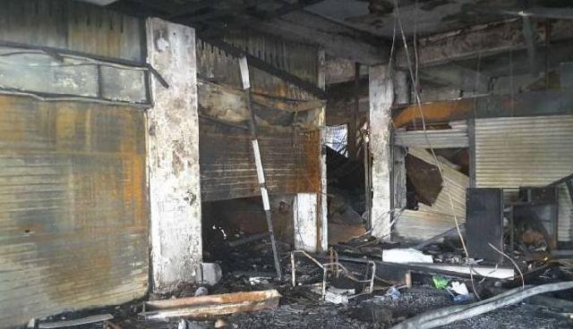 Wah ! Sosok Perempuan Misterius di Lokasi Kebakaran Pasar Senen