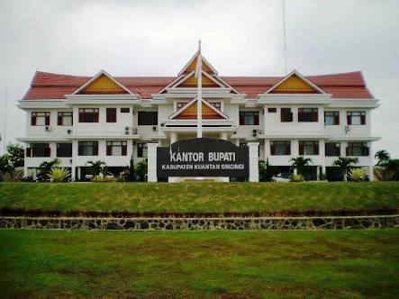 Masyarakat Desa Sako Sampaikan Mosi Tak Percaya Kepada Bupati, Terkait Persoalan Kades