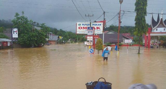 Pangkalan Banjir, Jalan Sumbar-Riau Putus, Pintu PLTA Koto Panjang Dibuka