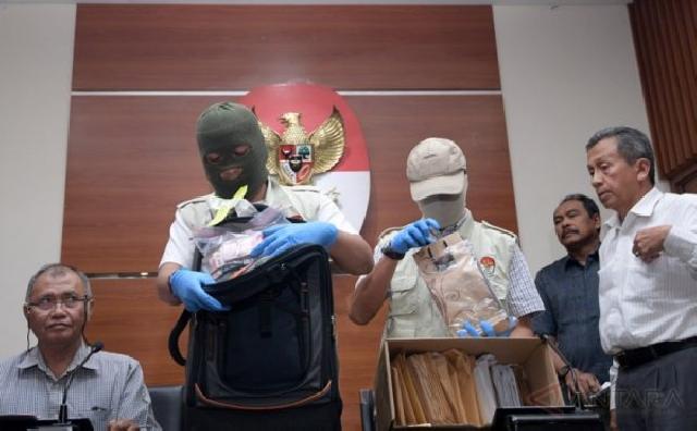 KPK Jebloskan 4 Tersangka Suap Opini WTP Kemendes ke Penjara