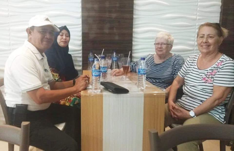 Masyarakat Bekawan Terima Bantuan dari NGO Prancis