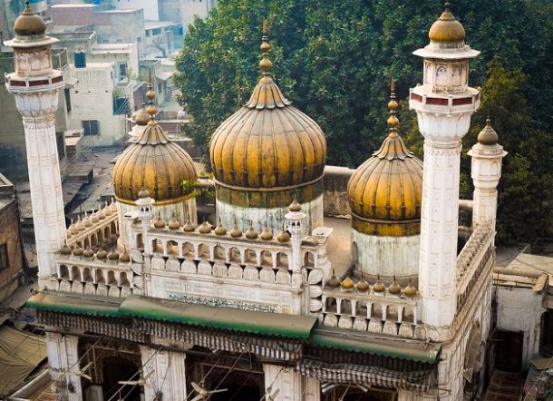 Selama 23 Tahun Dilarang, Perempuan Kembali Diizinkan Salat di Masjid Ini