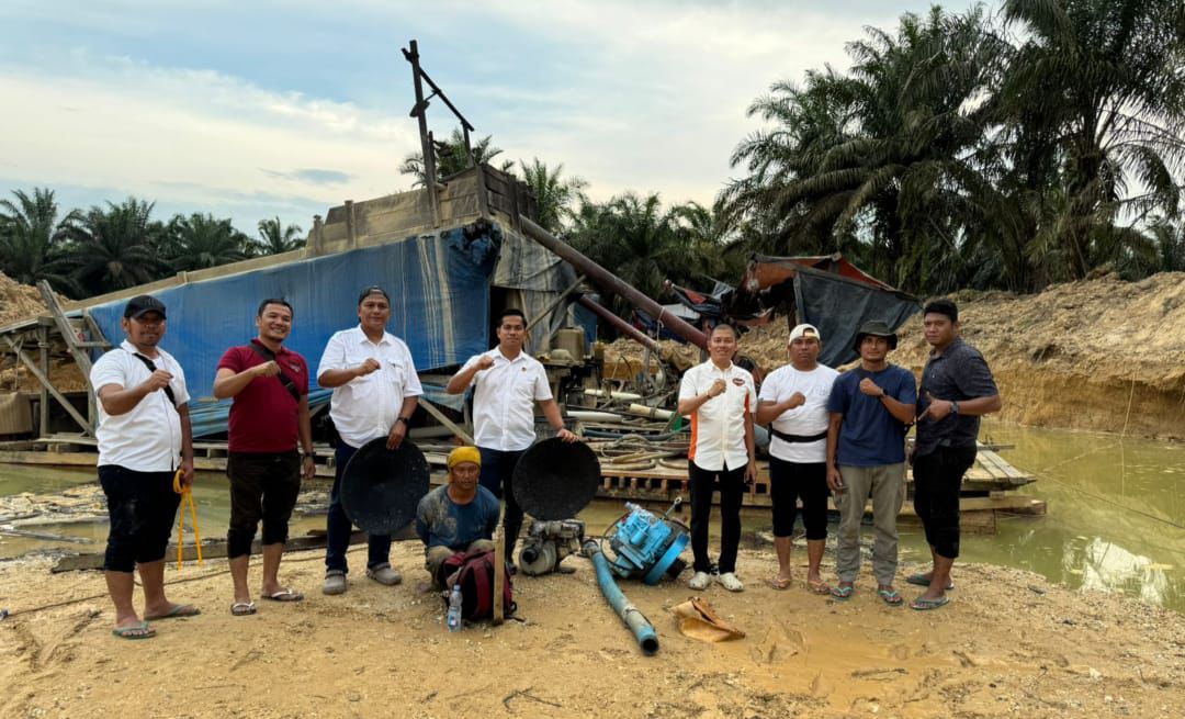Polres Kampar Tangkap Penambang Emas Ilegal di Lipat Kain, Satu Pelaku Buron