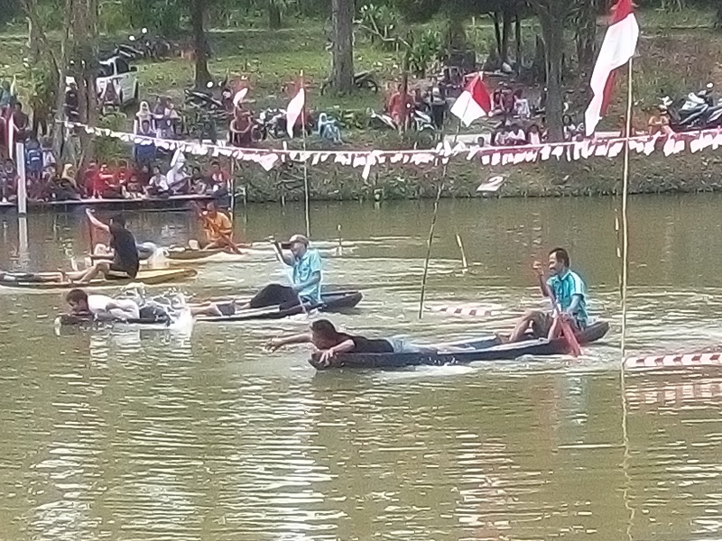 Festival Budaya Lomba Sampan Tradisional Desa Balai Makam