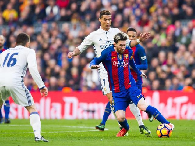 Bisakah Ronaldo Lewati Messi Malam Nanti?