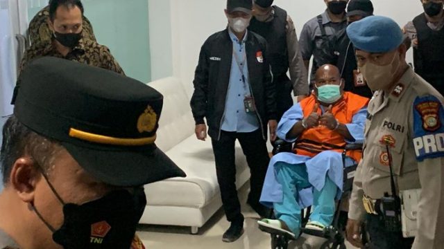 KPK Dalami Dugaan Uang Judi Lukas Enembe Sebesar Rp560 Miliar