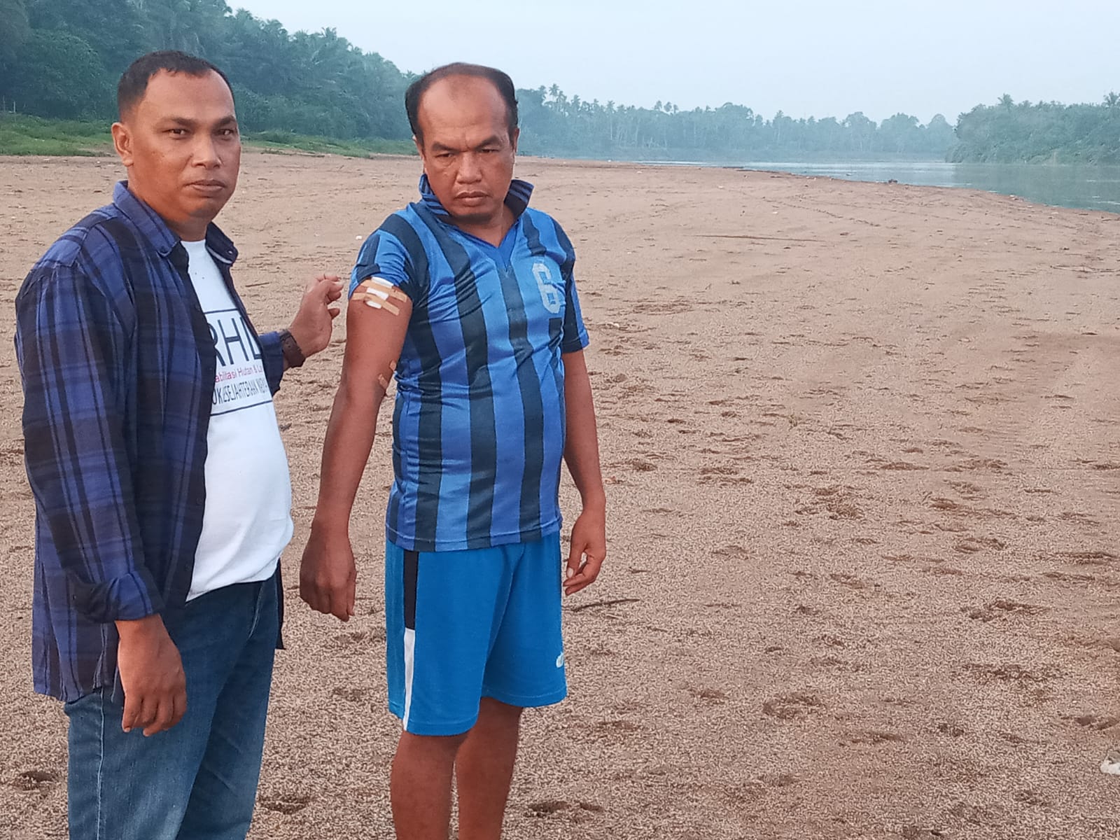 KSDA Riau Bagikan Tips Untuk Hindari Serangan Buaya Bagi Warga Desa Sikakak Cerenti