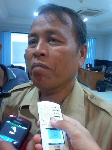 Kabag Umum Sekretariat DPRD Pekanbaru Akan Segera Ganti Bendera Lusuh