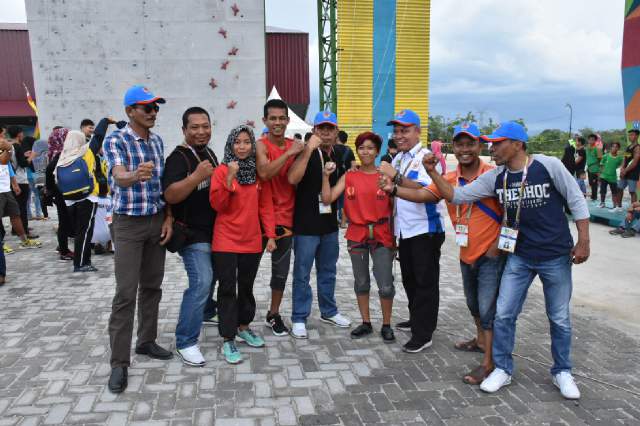 Tambah 1 Emas, Bengkalis Memimpin Cabor Panjat Tebing
