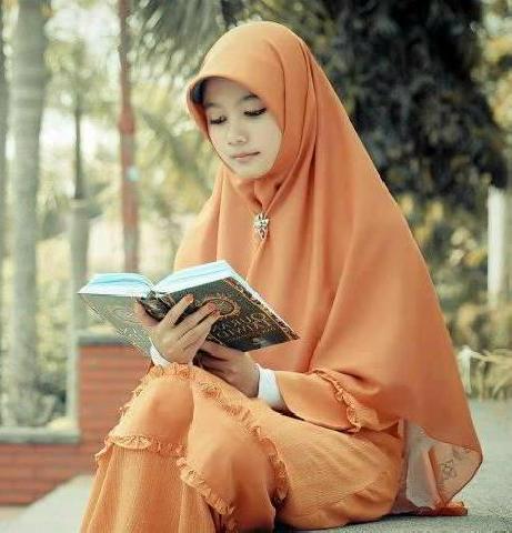 Bulan Ramadhan Waktu yang Tepat Belajar Menutup Aurat