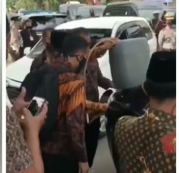 Viral, Video Mobil RI 2 Kehabisan Bensin