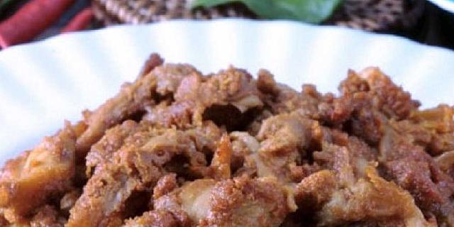 Rendang jamur suwir, menu sahur praktis
