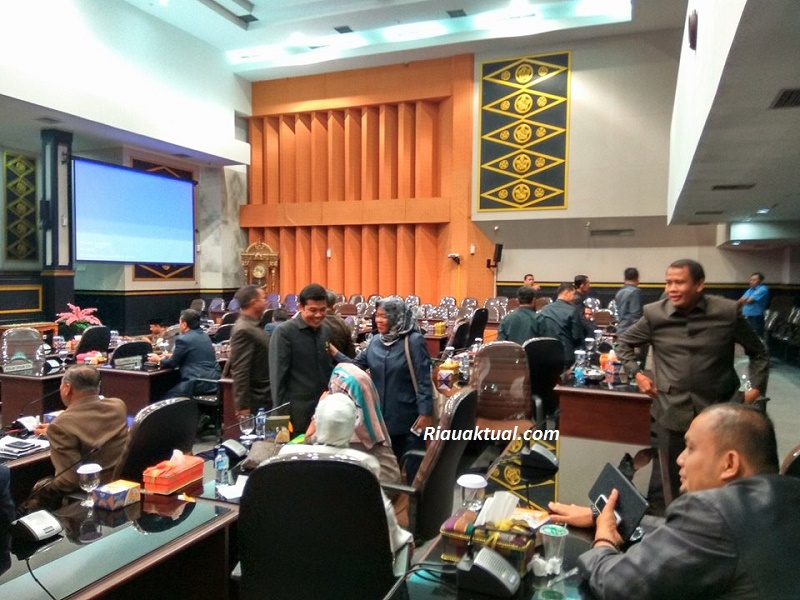Fraksi PPP, PKS, Nasdem, DPRD Pekanbaru Bubar, Ketua Fraksi Golkar Diganti