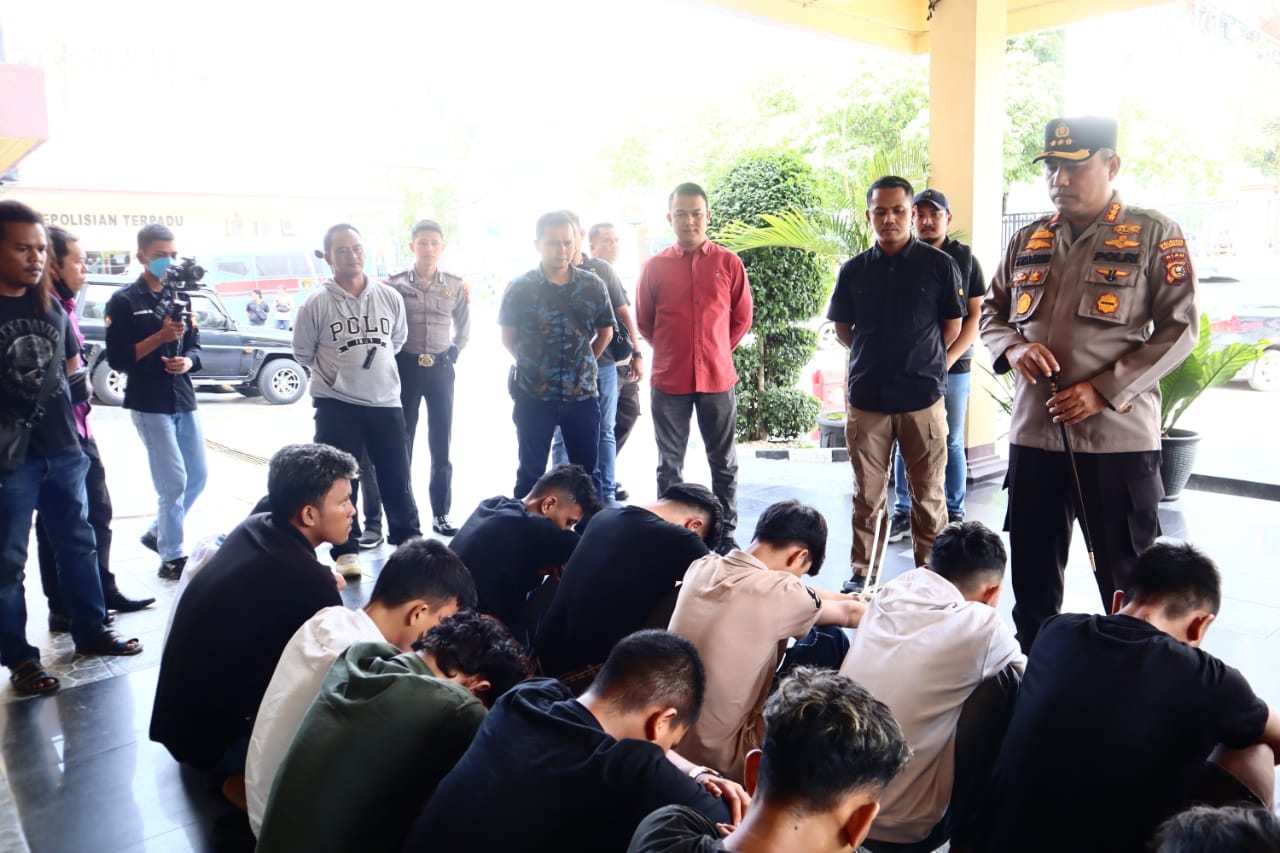 15 Orang Diduga Komplotan Geng Motor Yang Aniaya Warga di Pekanbaru Ditangkap