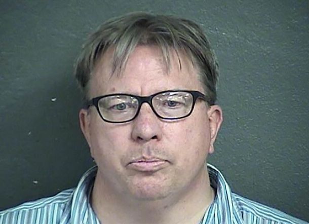 Apes, Birahi Profesor Sudah di Ubun-ubun, Ternyata Gadis 14 Tahun Itu Intel FBI