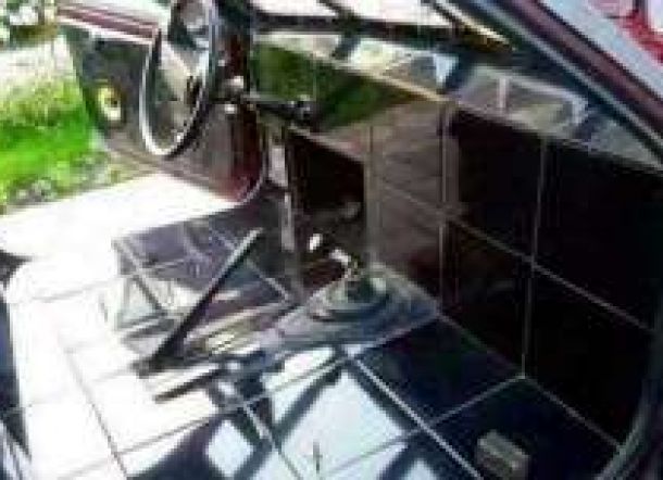 Lantai Mobil Ini Dikeramik, Serasa Lagi di Rumah