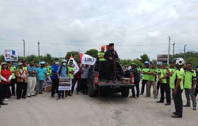 'Asap Turbin Menutupi Cahaya Matahari Pagi di Perawang'
