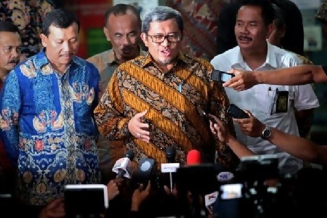 Aher rela cuti untuk jadi jurkam Anies-Sandi