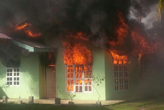 Kebakaran di Marpoyan Sore tadi, Diduga Dilakukan Oleh Anak Pemilik Rumah