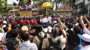 Wah...Puluhan PNS Pemko Pekanbaru Ternyata Nimbrung Antarkan Herman Abdullah ke KPU Kemarin