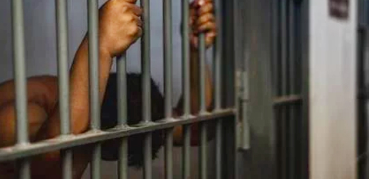 Cemburu Istri Digoda Teman, Imam Masuk Penjara