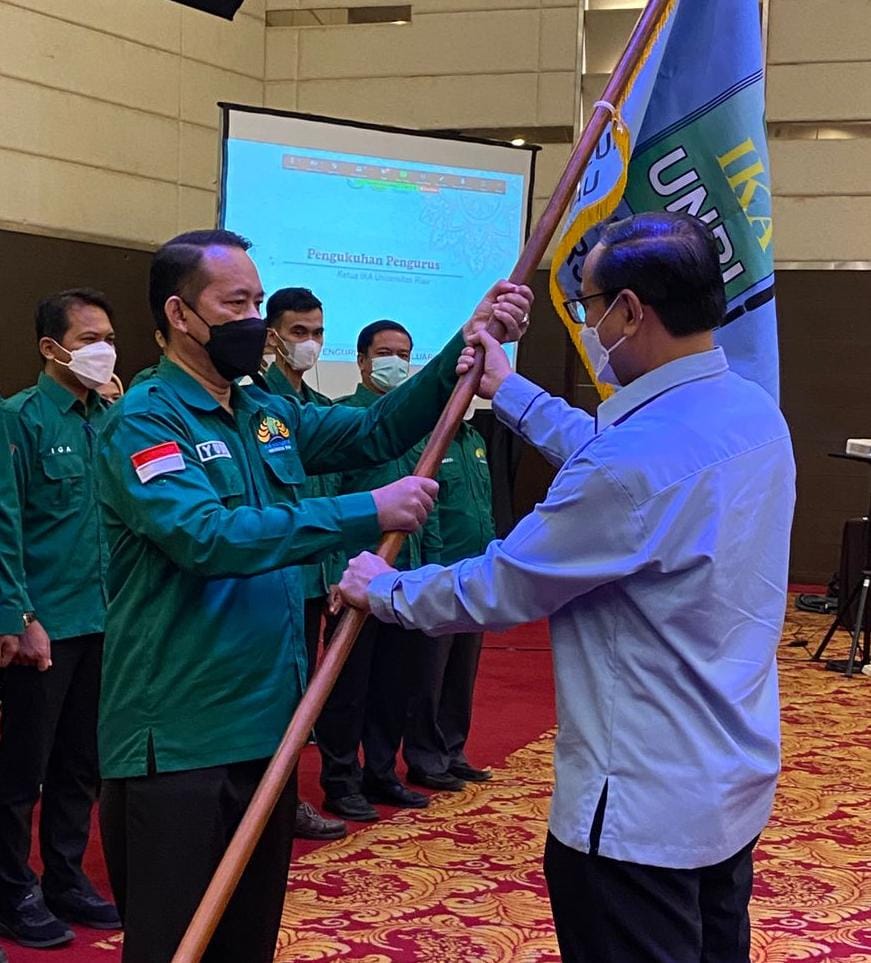 Yudi Adrian dilantik sebagai Ketua IKA Faperta Unri, Ini Harapannya