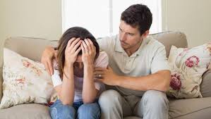 Para Suami Ketahuilah, Ini Peran Anda Bantu Istri Yang Cemas Dan Takut Usai Melahirkan